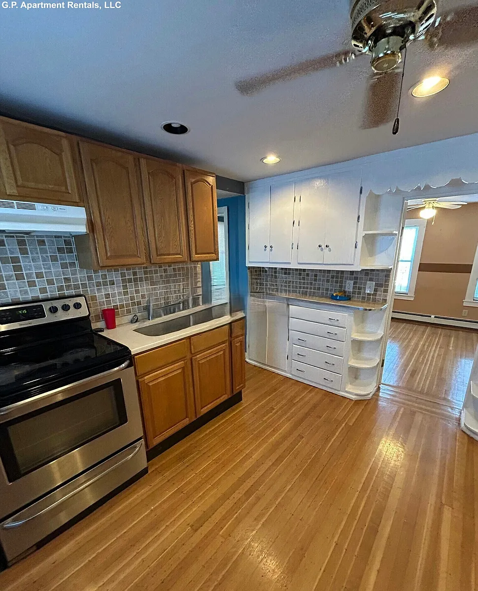 Building Photo - 7 Hillside Ave #2