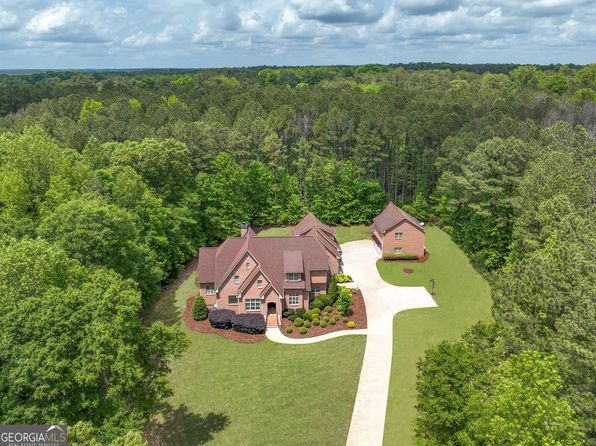 210 Short Rd, Sharpsburg, GA 30277