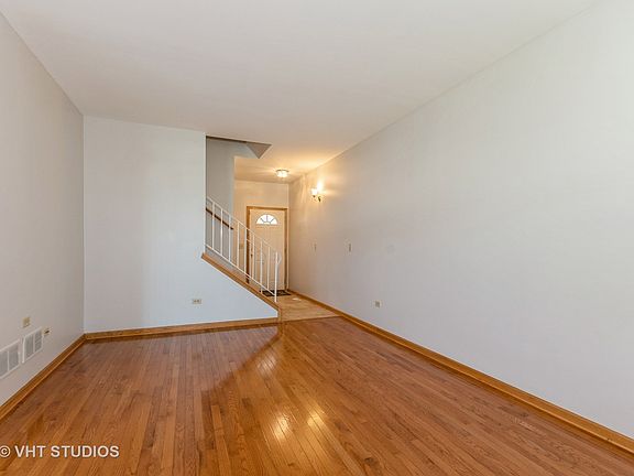 4th image of 2753 Foxwood Dr #2753