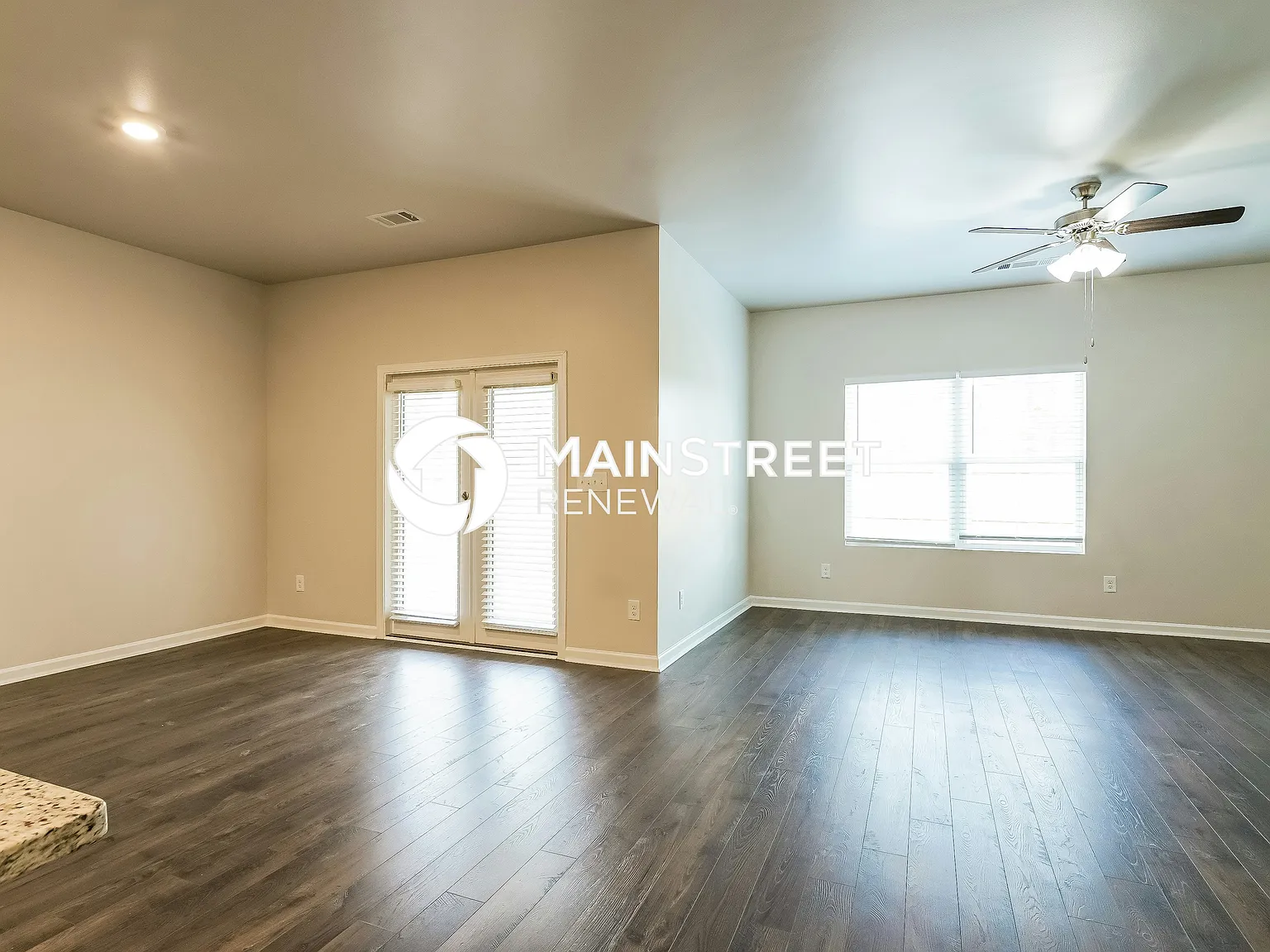 4056 Park Cove Way — Photo 3