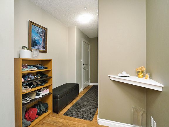 3rd image of 6 Spruce Ridge Dr #311