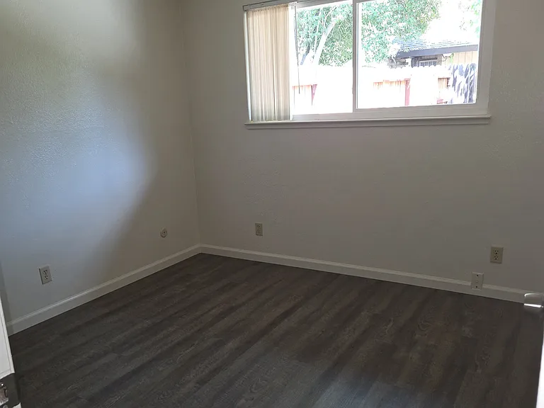 10952 Gadsten Way — Photo 13