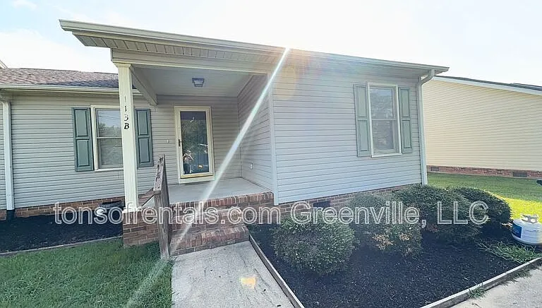 113B Hipps Ave — Photo 1