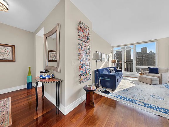 3rd image of 45 Park Ave APT 1903