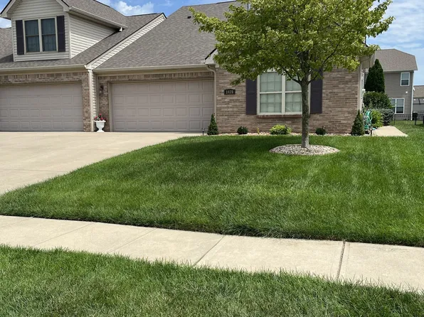 1435 Colony Park Dr, Greenwood, IN 46143