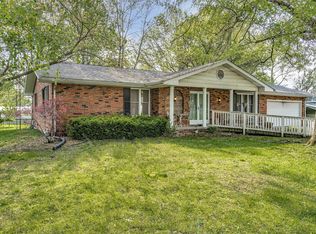 400 N 8th St, Benld, IL 62009
