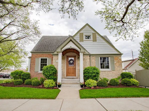 5222 N Oriole Ave, Chicago, IL 60656