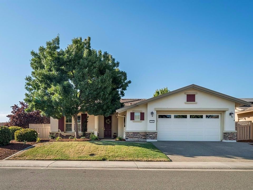 1st image of 1296 Lasso Lake Ln