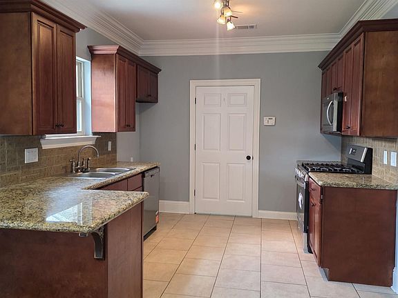 3rd image of 3527 Ocala Ave
