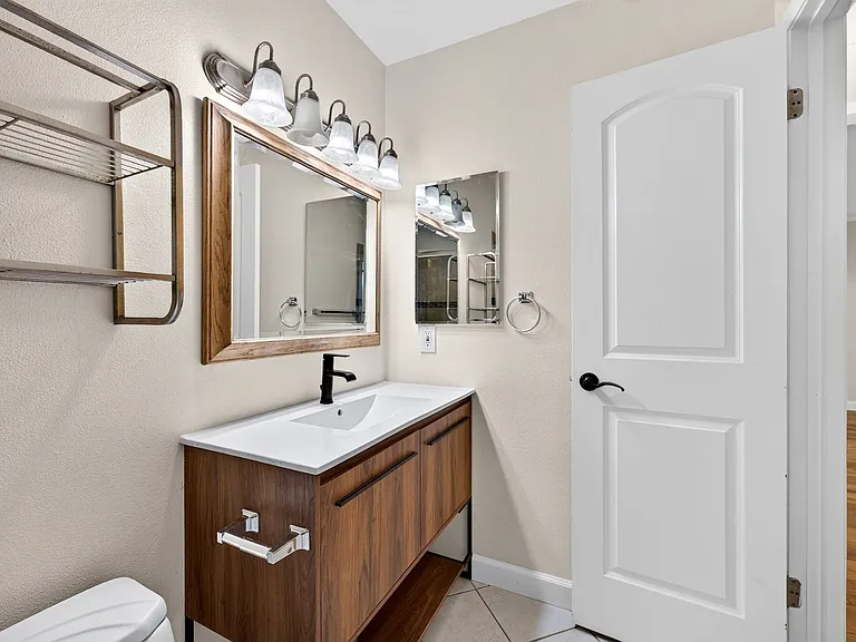 410 N Civic Dr #315 — Photo 12