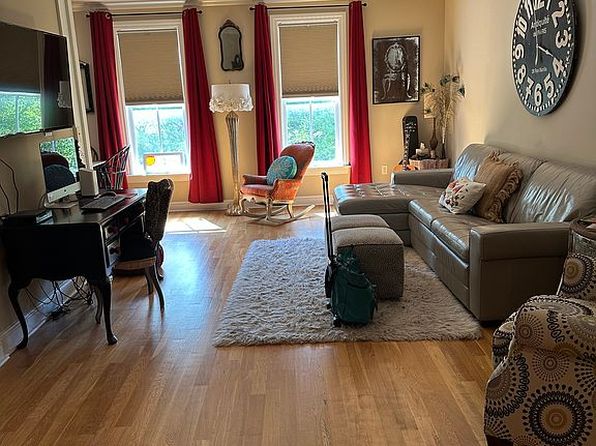 445 Providence Main St NW UNIT 202