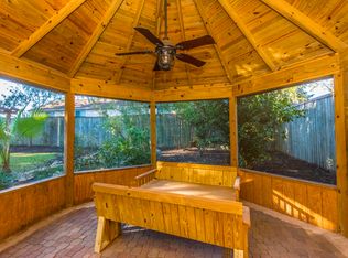 4 Pony Ln, Charleston, SC 29407