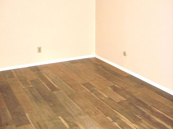 5th image of 716 Brimhall Pl APT 7