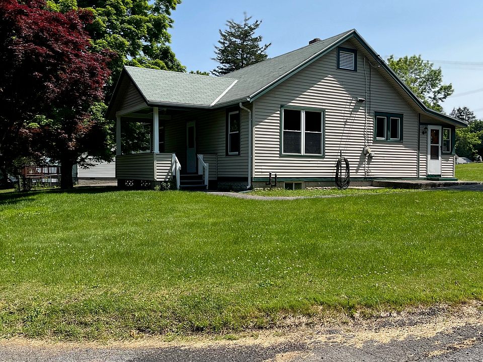 1st image of 72 Clover St