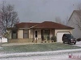 1472 Vienna Rd, Niles, OH 44446