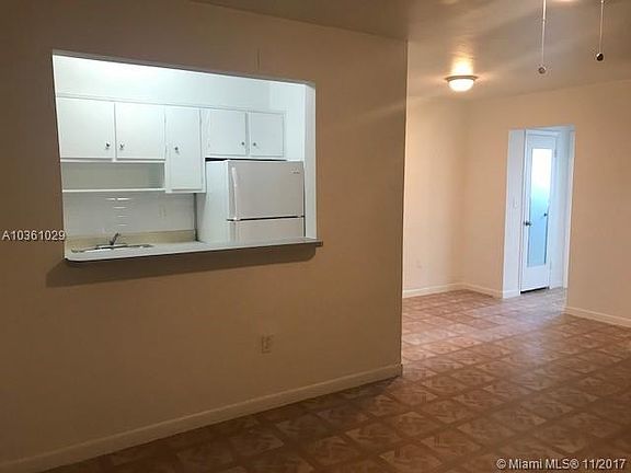 2nd image of 16911 NE 21st Ave APT 10