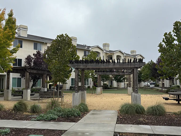 Quail Run Apartments — Photo 12