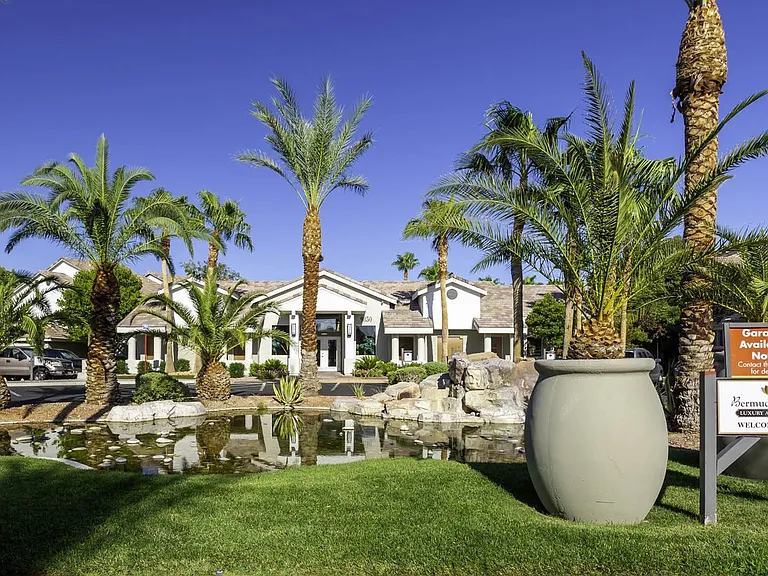 Bermuda Terrace — Photo 33
