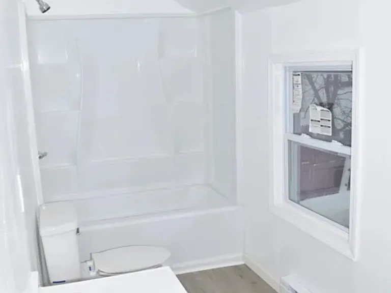 64-66 Circular Ave #64-66 — Photo 5