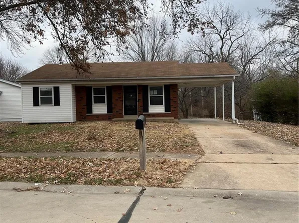 7412 Foxmont Dr, Hazelwood, MO 63042