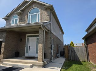 8383 Heikoop Cres, Niagara Falls, ON L2H 3J7