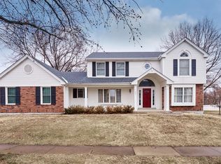 2661 Cripple Creek Dr, Saint Louis, MO 63129