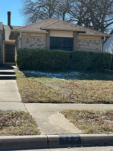 429 Dollins St Photo 1