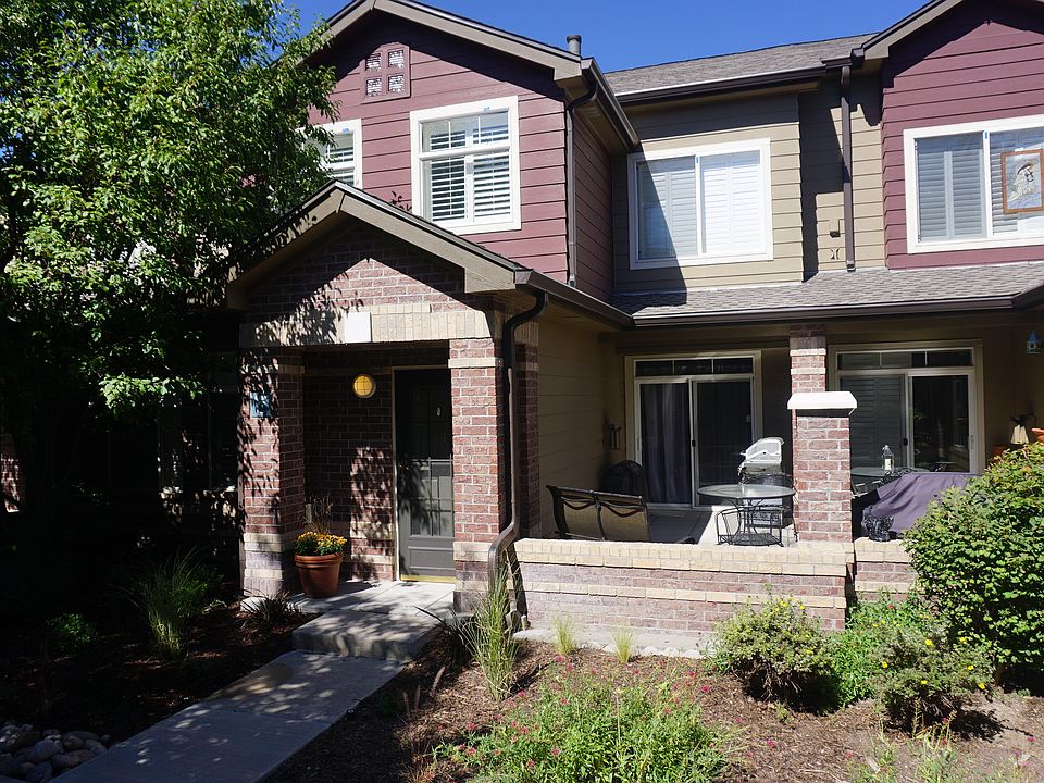 Quiet front entrance!