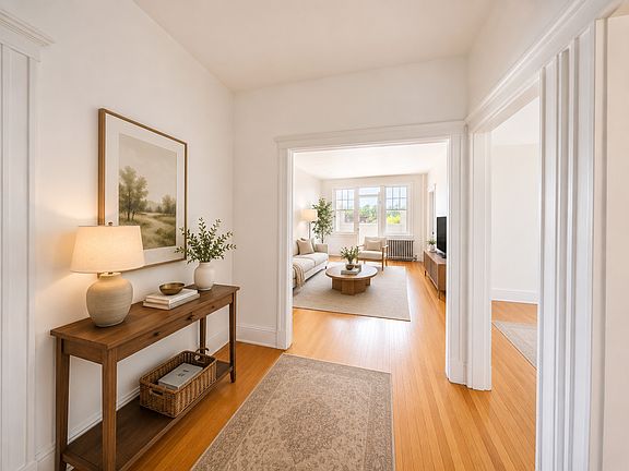 3rd image of 238 S Huntington Ave APT 10