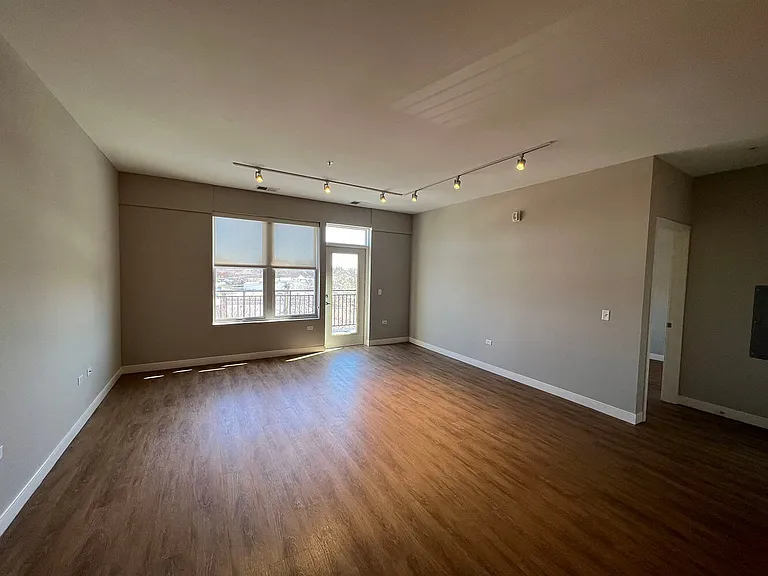 HIGHPOINT Clarendon Hills — Photo 57