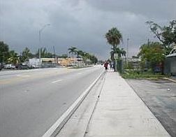 3rd image of 14686 W Dixie Hwy