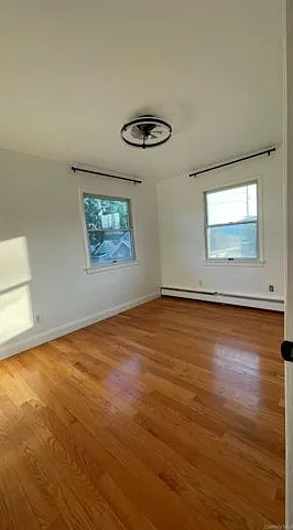 133 Railroad Ave — Photo 5
