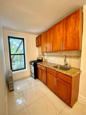 Rented by Corcoran | media 23