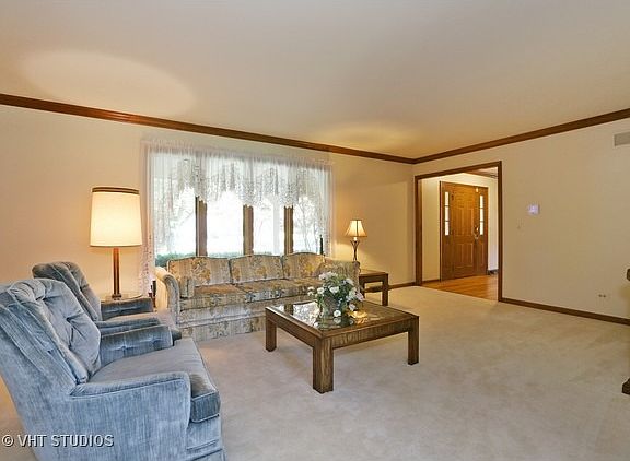 5th image of 1937 Sprucewood Ct