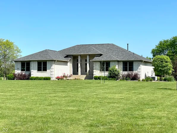 9242 Compton Farm Ln, Indianapolis, IN 46259