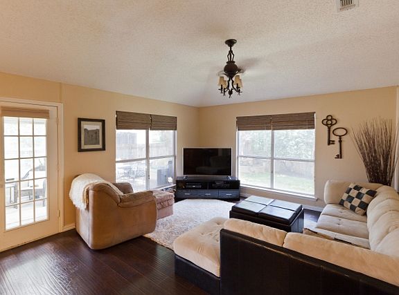 5th image of 6732 Mantissa Dr