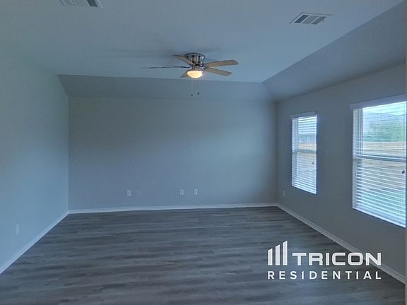 3rd image of 2721 Swift Creek Dr