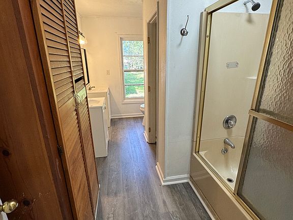 3rd image of 4715 Langdon St