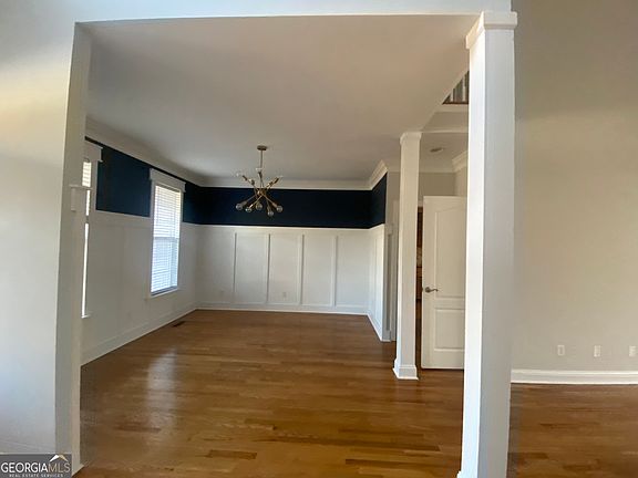5th image of 425 Wildewood Trl