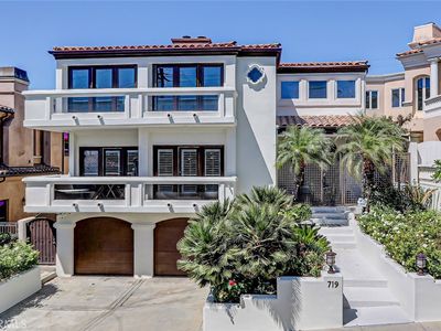 719 11th St, Manhattan Beach, CA, 90266