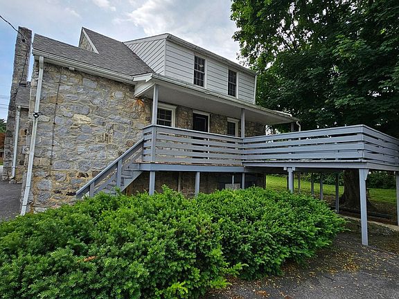 4th image of 16730 Virginia Ave