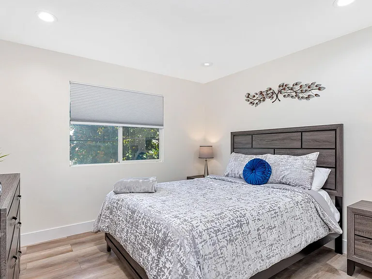 43635 Altamura Ct — Photo 26
