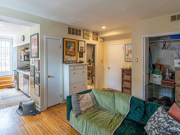 3rd image of 1500 South St #2