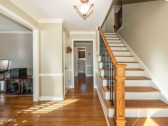 4th image of 621 Glen Willow Dr