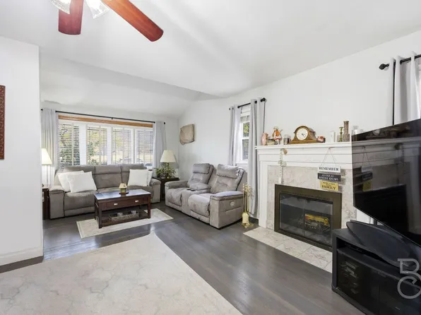 38-22 Clearview Expressway image 5 of 24