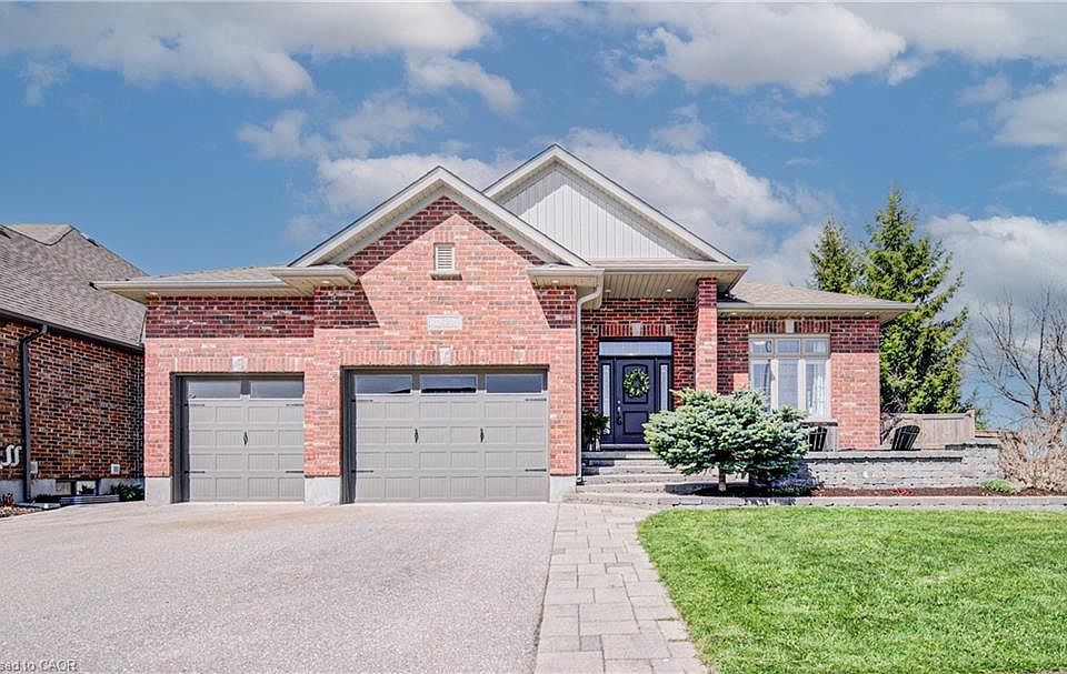 1st image of 11 Gerber Meadows Dr