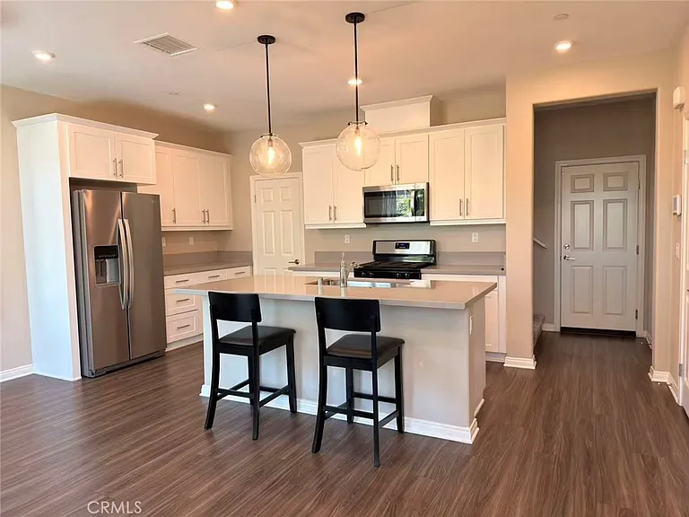 196 Bonita Ln — Photo 3