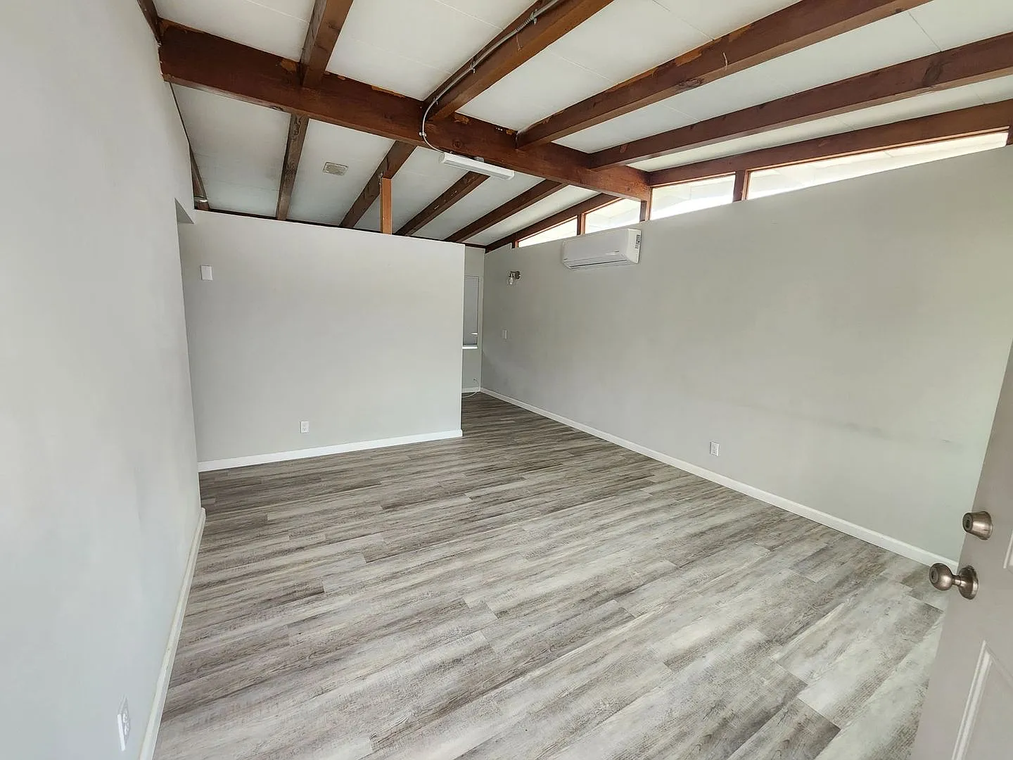 Buena Vista Dr 73642-73648 — Photo 3