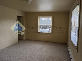 916 Rose Ave APT 2, Vernonia, OR 97064