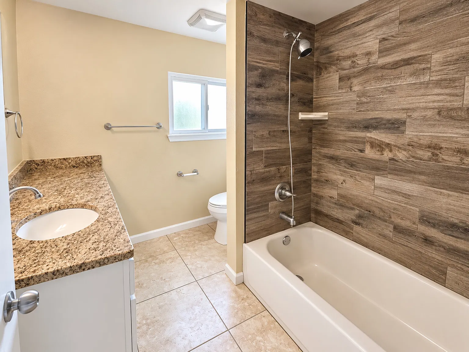 1164 Mulberry Ave — Photo 3